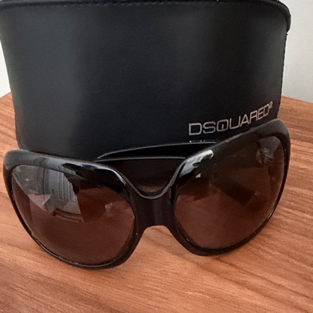DSQUARED2 Black Frame Sunglasses with Brown Gradient Lenses